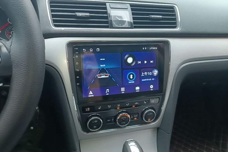 Used Volkswagen Passat 2015 1.8TSI DSG Prestige Edition Audio And AC Panel