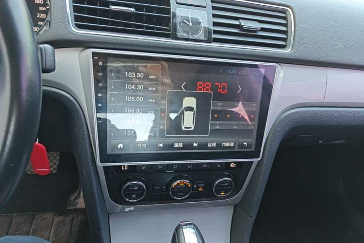 Used Volkswagen Passat 2015 1.8TSI DSG Prestige Edition Audio And AC Panel