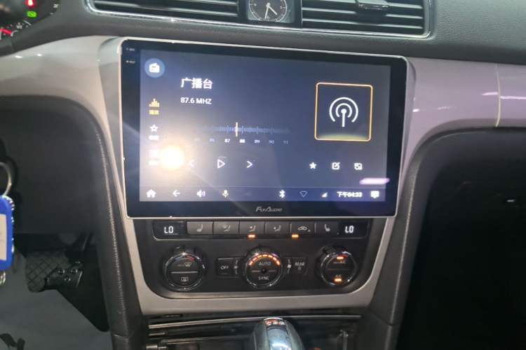 Used Volkswagen Passat 2015 1.8TSI DSG Prestige Edition Audio And AC Panel