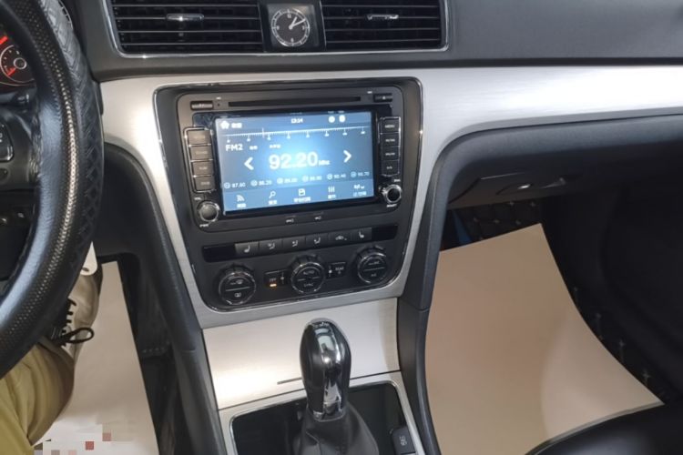 Used Volkswagen Passat 2015 1.8TSI DSG Prestige Edition Audio And AC Panel