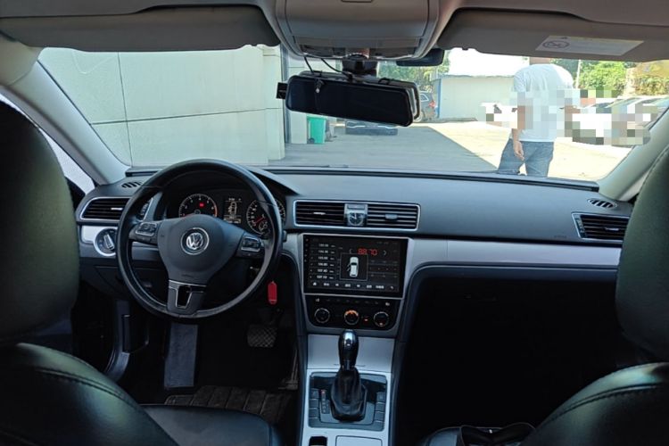 Used Volkswagen Passat 2015 1.8TSI DSG Prestige Edition Center Console