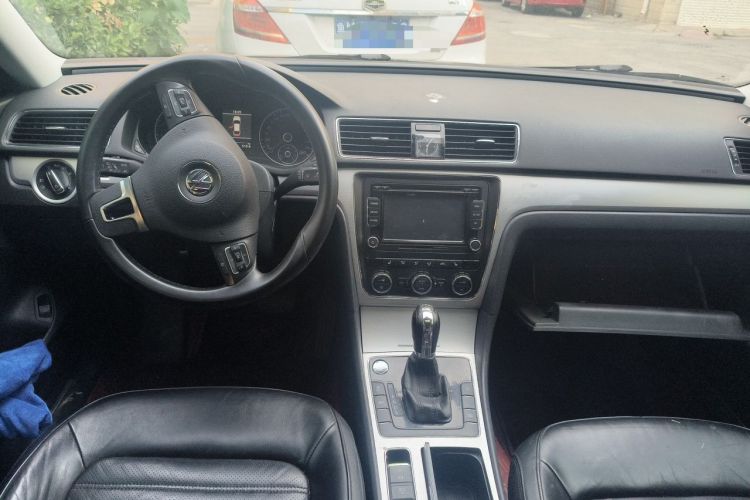 Used Volkswagen Passat 2015 1.8TSI DSG Prestige Edition Center Console