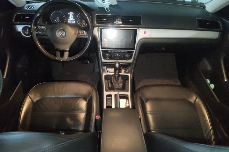 Used Volkswagen Passat 2015 1.8TSI DSG Prestige Edition Center Console