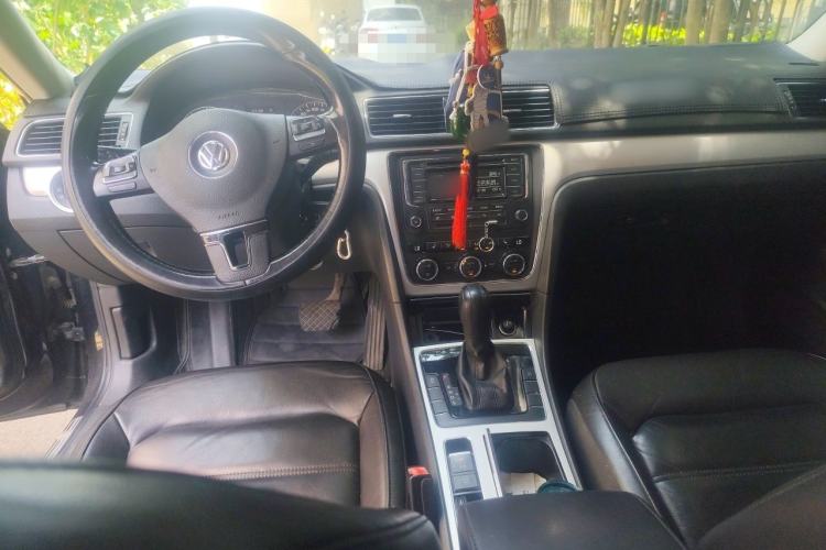 Used Volkswagen Passat 2015 1.4TSI DSG Prestige Edition Center Console