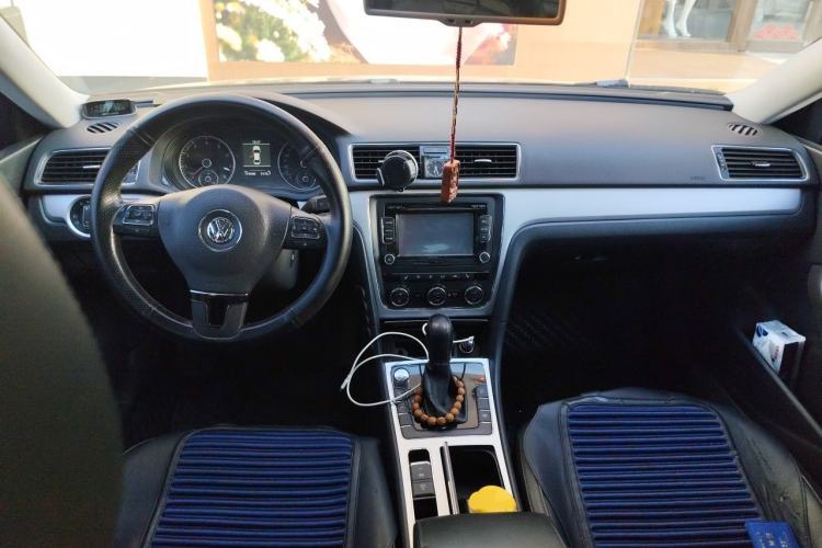 Used Volkswagen Passat 2015 2.0 TSI DSG Prestige Edition Center Console