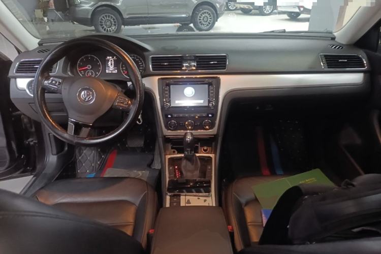 Used Volkswagen Passat 2015 1.8TSI DSG Prestige Edition Center Console