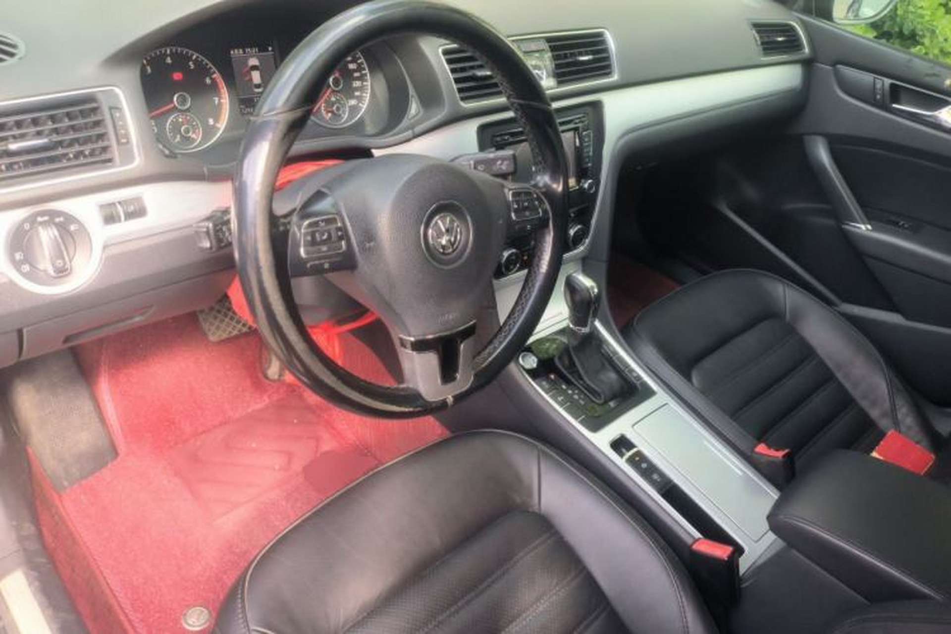Used Volkswagen Passat 2015 1.8TSI DSG Prestige Edition Center Console