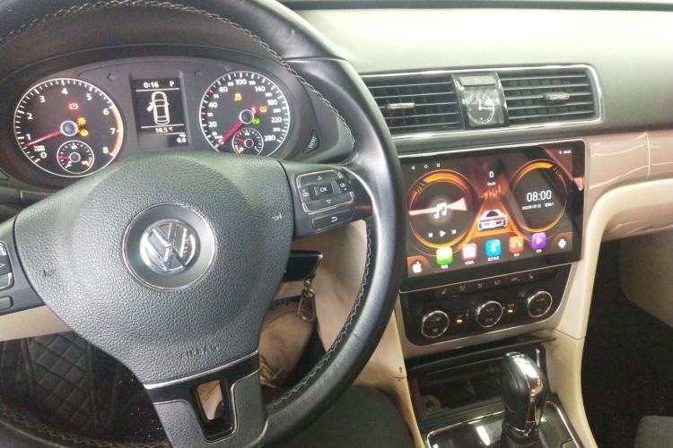 Used Volkswagen Passat 2015 1.4TSI DSG Prestige Edition Center Console