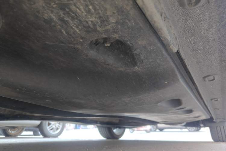 Used Volkswagen Passat 2015 1.8TSI DSG Ultimate Edition Chassis Front Left