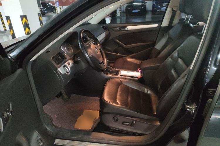 Used Volkswagen Passat 2015 1.8TSI DSG Prestige Edition Driver Seat
