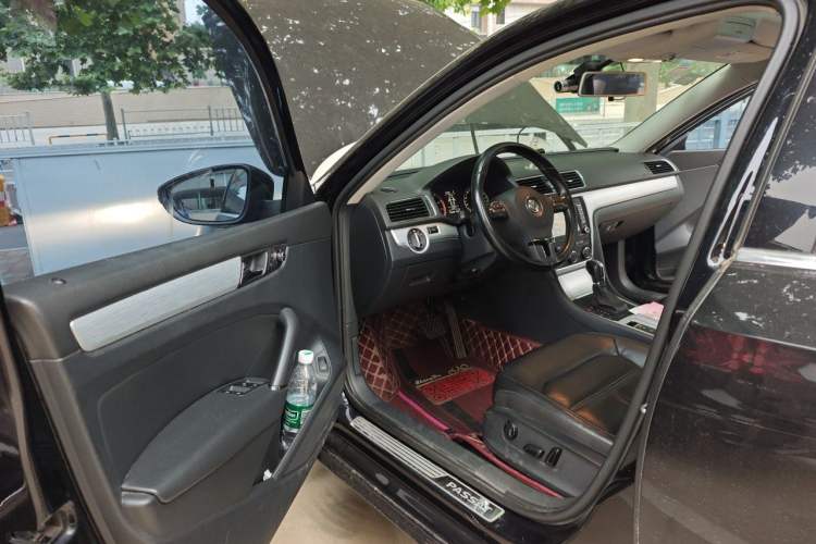 Used Volkswagen Passat 2015 1.8TSI DSG Prestige Edition Driver Seat