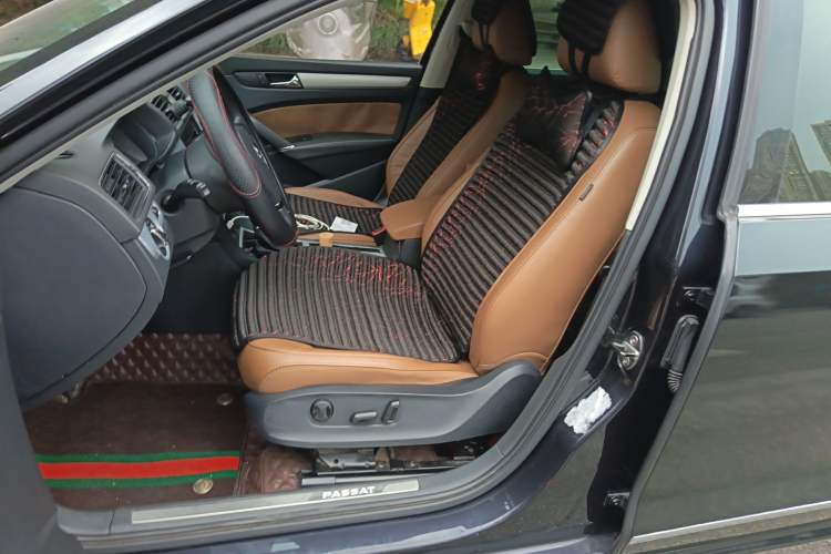 Used Volkswagen Passat 2015 1.8TSI DSG Prestige Edition Driver Seat