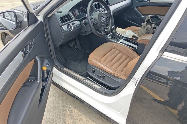 Used Volkswagen Passat 2015 2.0 TSI DSG Prestige Edition Driver Seat
