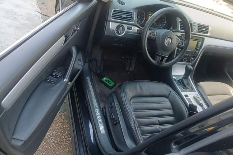 Used Volkswagen Passat 2015 1.8TSI DSG Prestige Edition Driver Seat