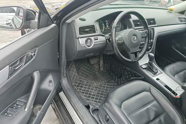 Used Volkswagen Passat 2015 1.8TSI DSG Prestige Edition Driver Seat