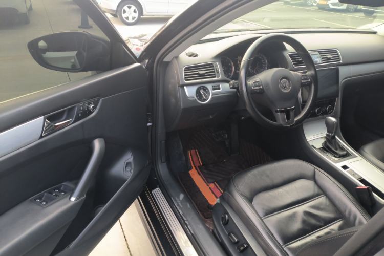 Used Volkswagen Passat 2015 1.8TSI DSG Prestige Edition Driver Seat