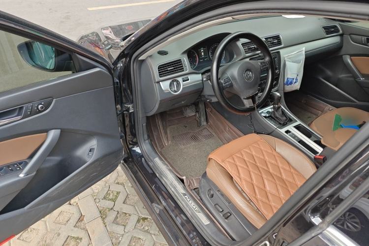 Used Volkswagen Passat 2015 2.0 TSI DSG Prestige Edition Driver Seat