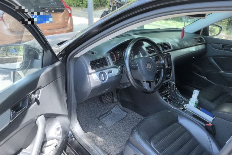 Used Volkswagen Passat 2015 1.8TSI DSG Prestige Edition Driver Seat