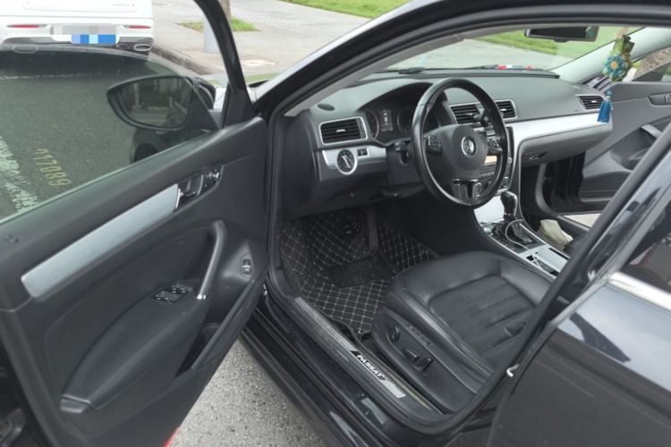 Used Volkswagen Passat 2015 1.8TSI DSG Prestige Edition Driver Seat