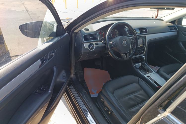 Used Volkswagen Passat 2015 1.8TSI DSG Prestige Edition Driver Seat