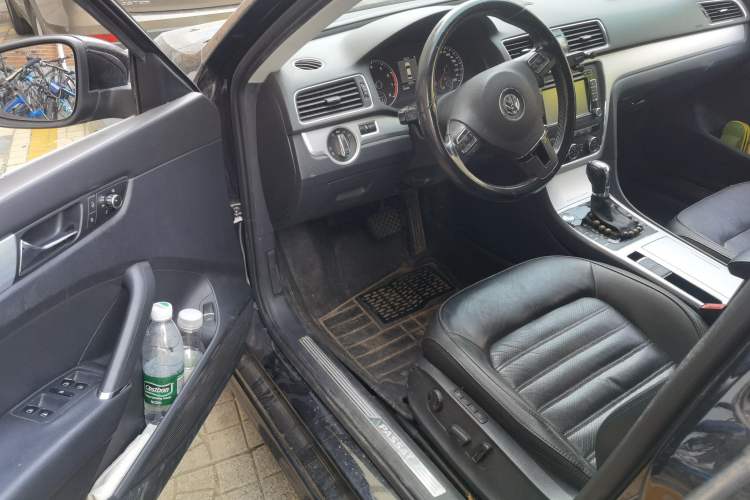 Used Volkswagen Passat 2015 1.8TSI DSG Prestige Edition Driver Seat