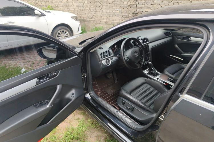 Used Volkswagen Passat 2015 1.8TSI DSG Prestige Edition Driver Seat
