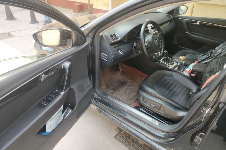 Used Volkswagen Passat 2015 1.8TSI DSG Prestige Edition Driver Seat