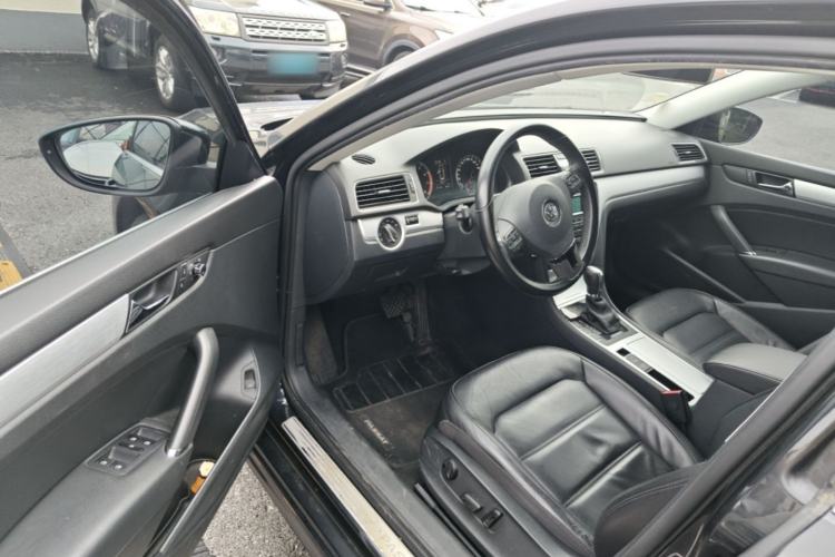 Used Volkswagen Passat 2015 1.8TSI DSG Prestige Edition Driver Seat