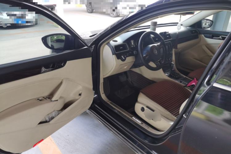 Used Volkswagen Passat 2015 1.8TSI DSG Prestige Edition Driver Seat