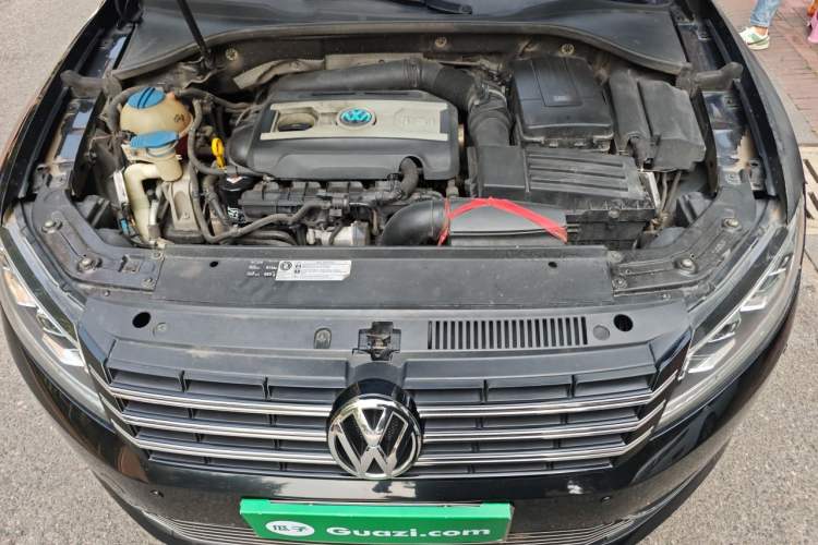 Used Volkswagen Passat 2015 1.8TSI DSG Prestige Edition Engine Bay