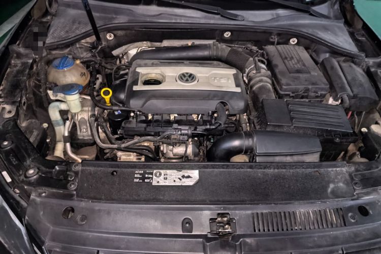 Used Volkswagen Passat 2015 1.8TSI DSG Prestige Edition Engine Bay