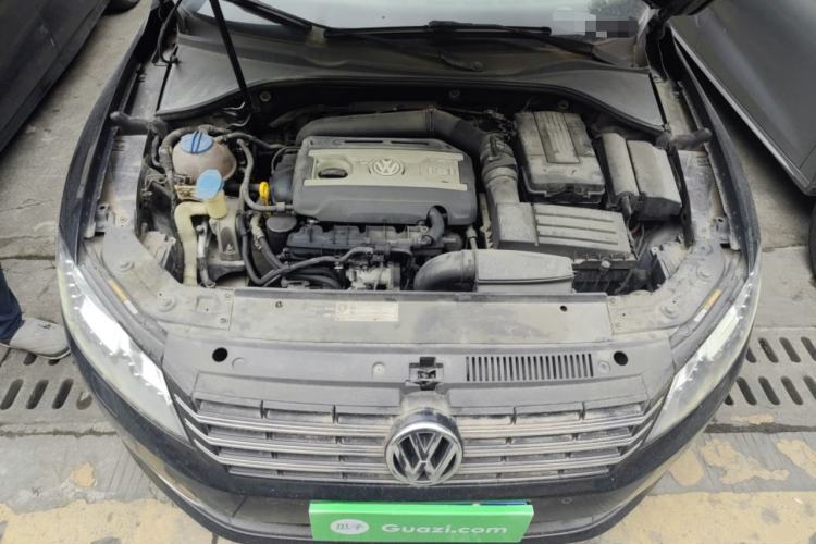Used Volkswagen Passat 2015 1.8TSI DSG Prestige Edition Engine Bay