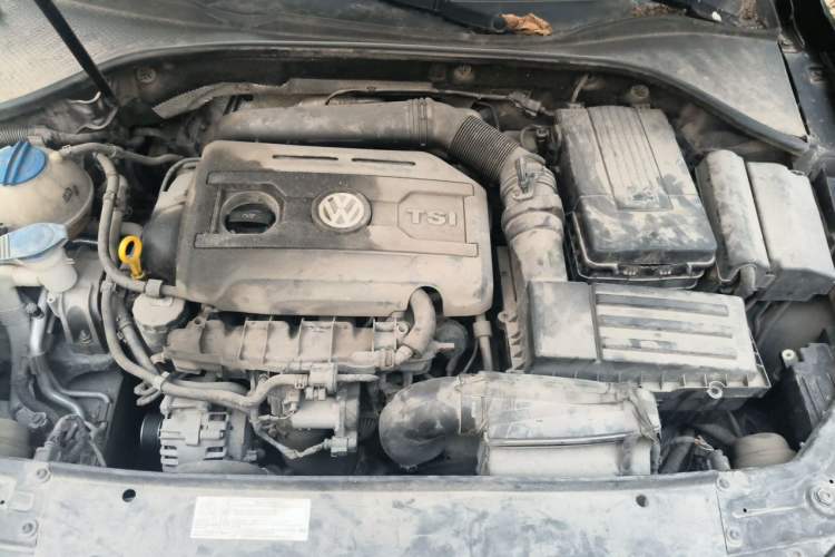 Used Volkswagen Passat 2015 1.8TSI DSG Prestige Edition Engine Bay