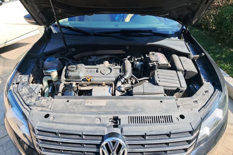 Used Volkswagen Passat 2015 1.4TSI DSG Prestige Edition Engine Bay