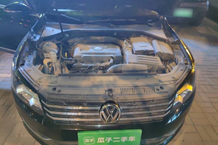 Used Volkswagen Passat 2015 1.8TSI DSG Prestige Edition Engine Bay