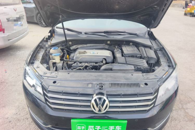 Used Volkswagen Passat 2015 1.8TSI DSG Prestige Edition Engine Bay