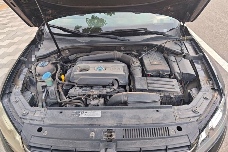 Used Volkswagen Passat 2015 1.8TSI DSG Prestige Edition Engine Bay