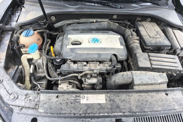 Used Volkswagen Passat 2015 1.8TSI DSG Prestige Edition Engine Bay