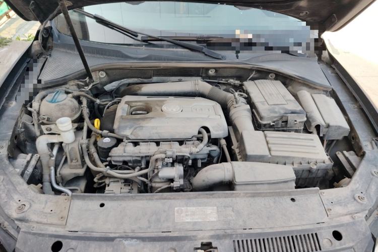 Used Volkswagen Passat 2015 1.8TSI DSG Prestige Edition Engine Bay