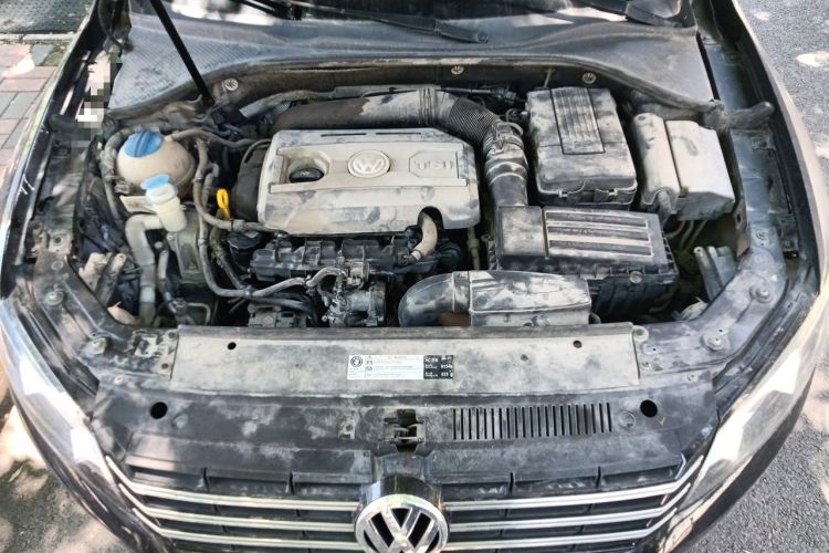 Used Volkswagen Passat 2015 1.8TSI DSG Prestige Edition Engine Bay