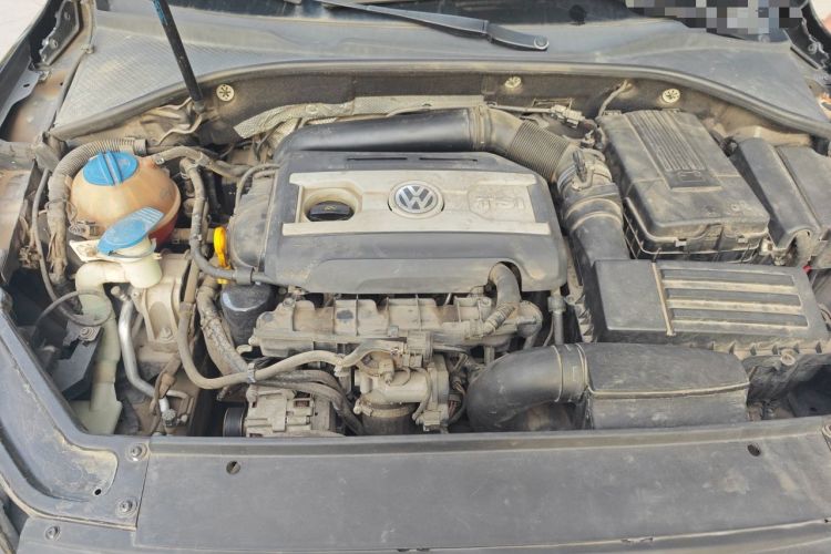 Used Volkswagen Passat 2015 1.8TSI Automatic Prestige Edition Engine Bay
