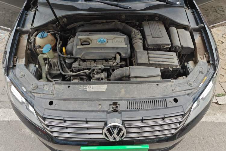 Used Volkswagen Passat 2015 2.0 TSI DSG Prestige Edition Engine Bay