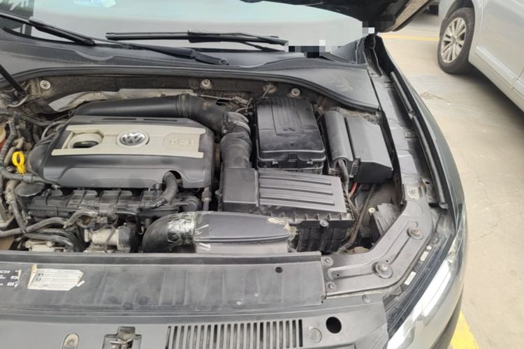 Used Volkswagen Passat 2015 1.8TSI DSG Prestige Edition Engine Bay Left