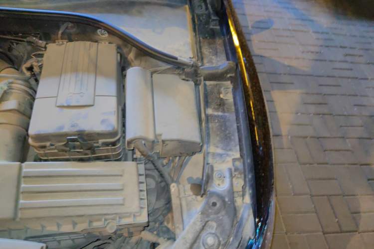 Used Volkswagen Passat 2015 1.8TSI DSG Prestige Edition Engine Bay Left