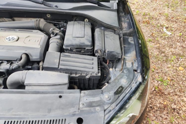 Used Volkswagen Passat 2015 1.8TSI DSG Prestige Edition Engine Bay Left