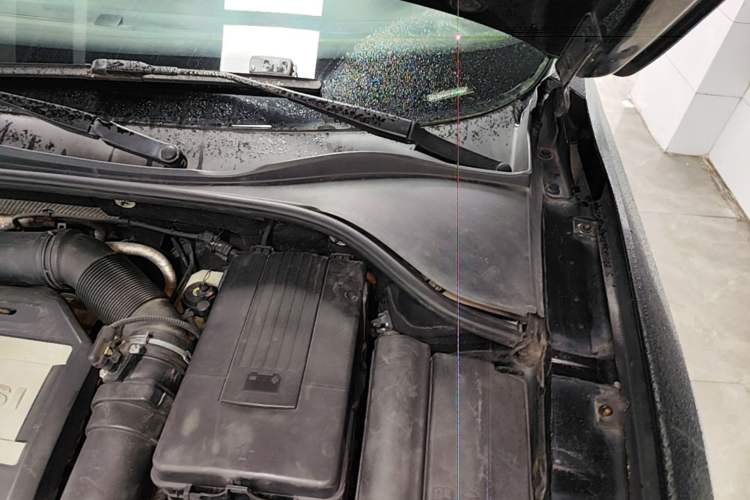 Used Volkswagen Passat 2015 1.8TSI DSG Prestige Edition Engine Bay Left