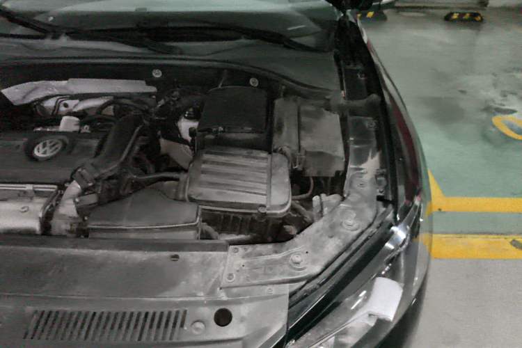 Used Volkswagen Passat 2015 1.4TSI DSG Prestige Edition Engine Bay Left