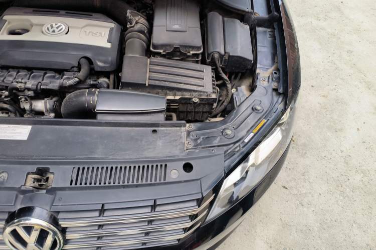 Used Volkswagen Passat 2015 2.0 TSI DSG Prestige Edition Engine Bay Left