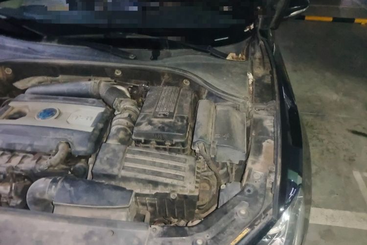 Used Volkswagen Passat 2015 1.8TSI DSG Prestige Edition Engine Bay Left