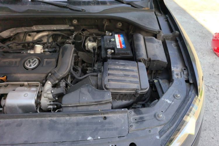 Used Volkswagen Passat 2015 1.4TSI DSG Prestige Edition Engine Bay Left